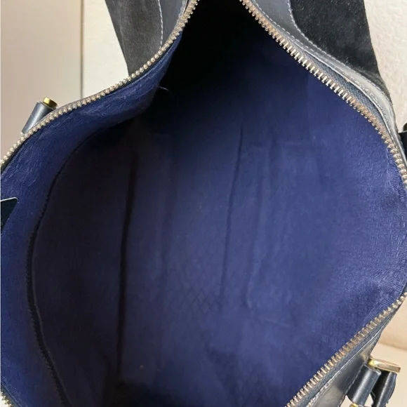 Vintage Gucci Black Suede Boston bag Duffle overnight lock/key COA - Picture 9 of 16